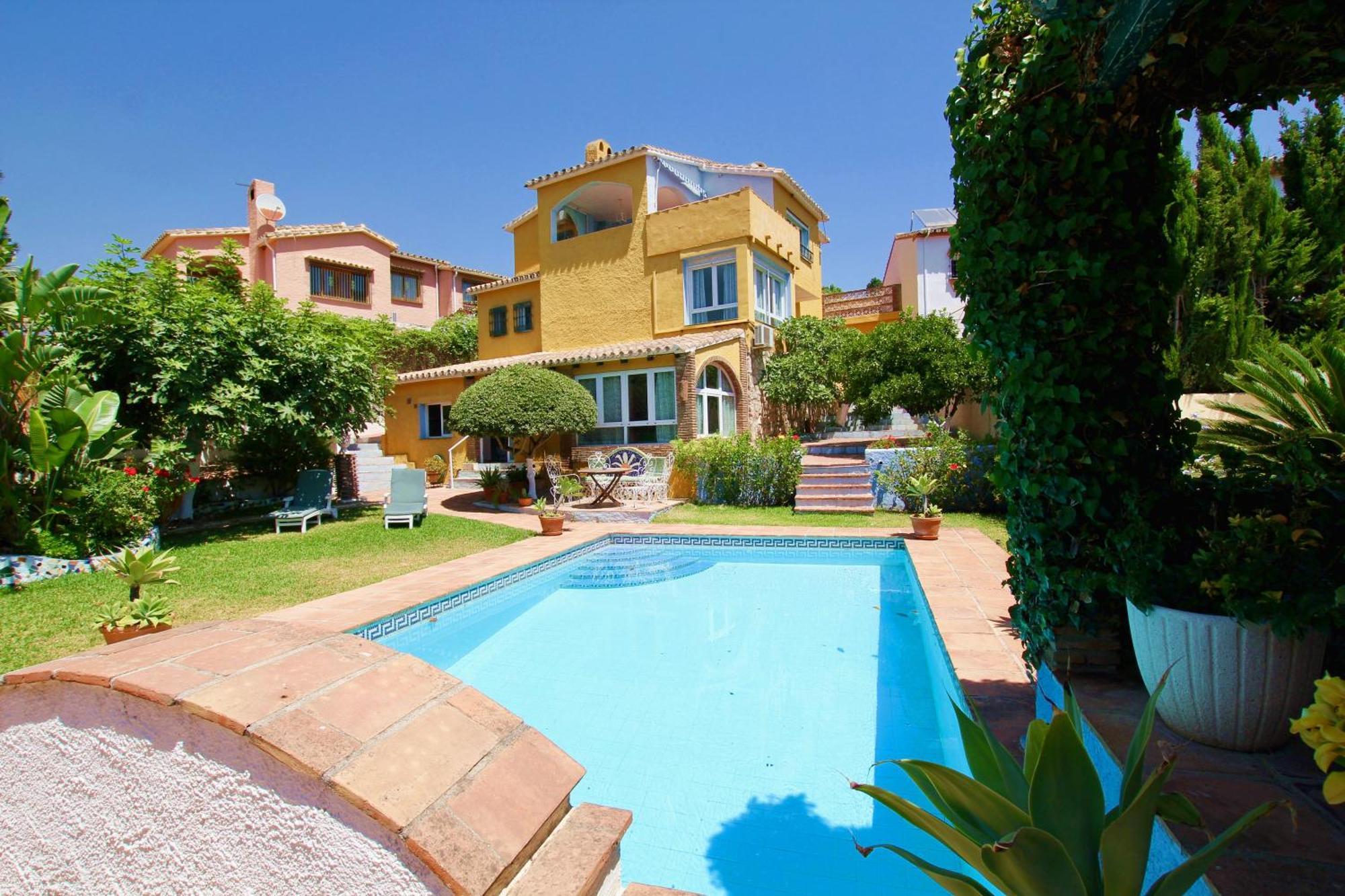 Private Pool With Sea Views Near The By Costarentals - Ref 249 Villa Benalmádena